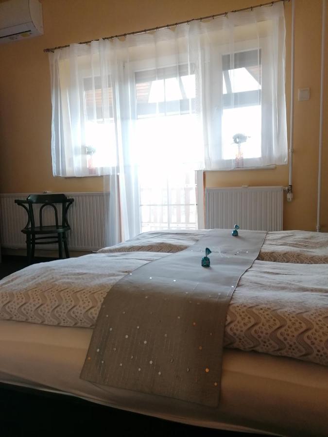 Bianco Apartment Sopron Exterior photo