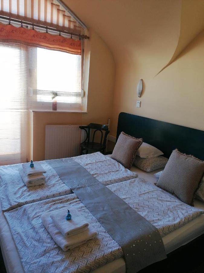 Bianco Apartment Sopron Exterior photo